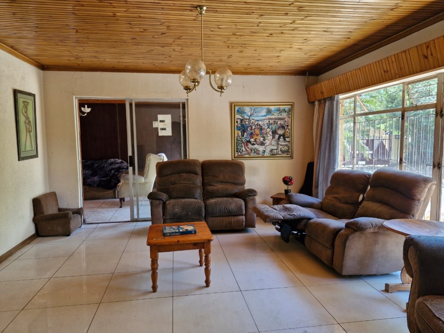 To Let 3 Bedroom Property for Rent in Pellissier Free State